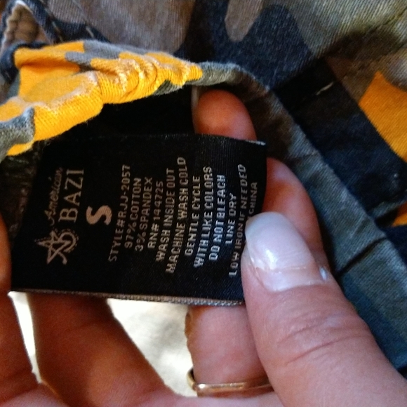 Camo style pants - Picture 3 of 3